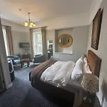Long Quay House Pensión 4*