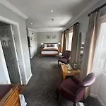 Pensión Long Quay House