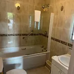 Long Quay House Pensión 4*