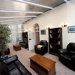 Long Quay House Pensión 4*