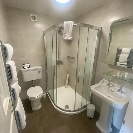בית הארחה Long Quay House 4*