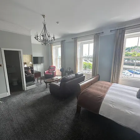 Πανσιόν Long Quay House Κινσέιλ