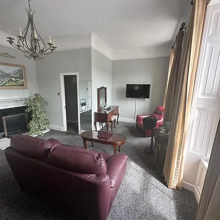 Long Quay House 4* Κινσέιλ