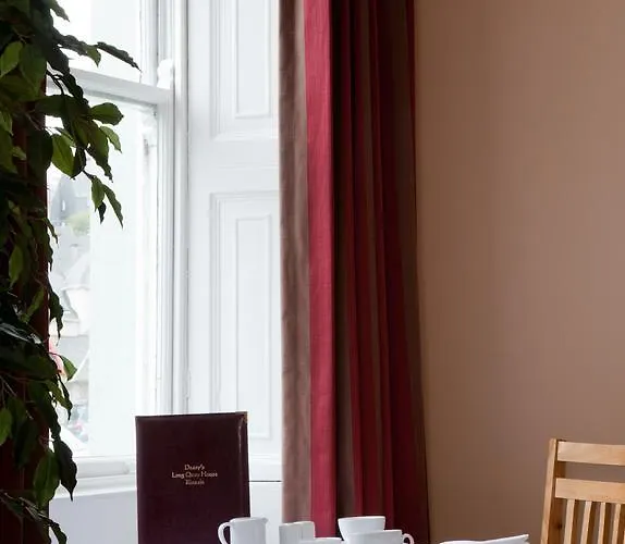 Long Quay House 4* Кинсэйл